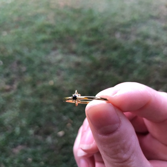 Gold Black Onyx Starburst Ring - Picture 3 of 9